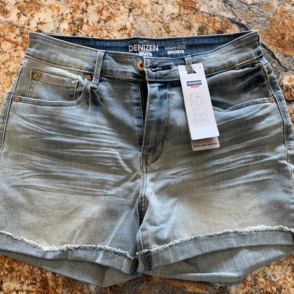 Levi’s Denizen High Rise Jean Shorts